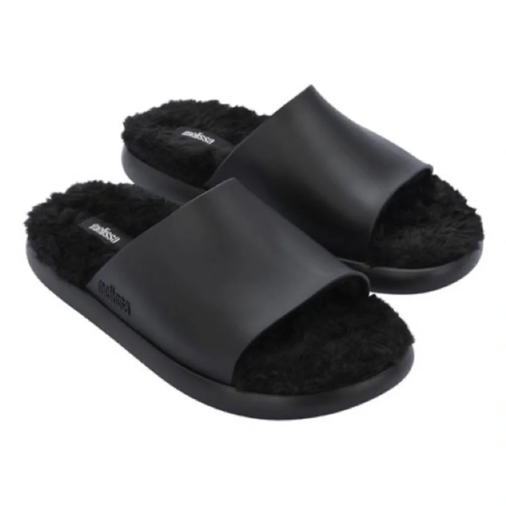 Melissa fluffy slide black